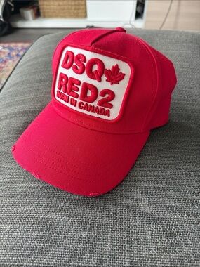 DSQUARED Red Embroidered Patch Baseball Cap